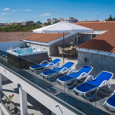 נובליה Villa Royal מראה חיצוני תמונה